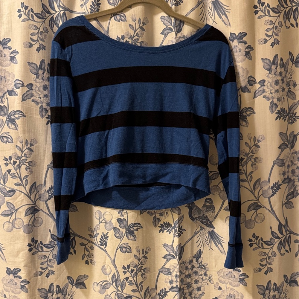 Vintage 2000s PINK Victoria's Secret Blue & Black Striped Long-Sleeve Crop Top